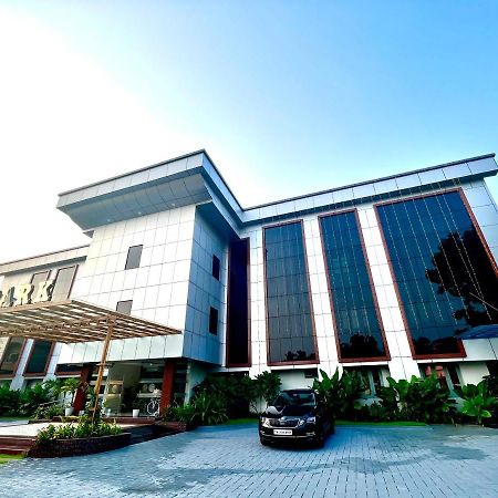Hotel Seapark Kollam Esterno foto